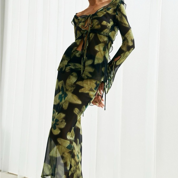 Sheer Floral Two-Piece Set - Picture 1 of 5